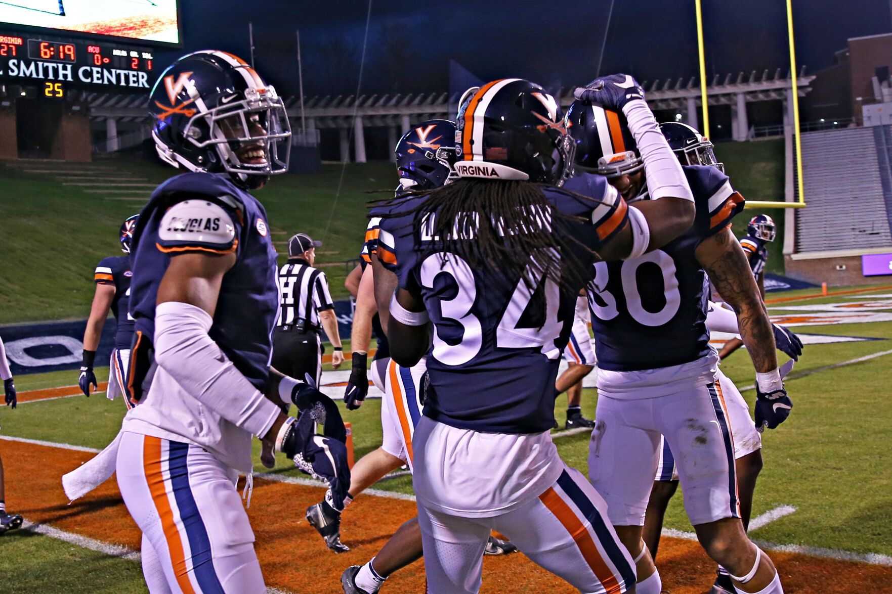 112120-cdp-sports-uvafootball-abilenechristian390.JPG